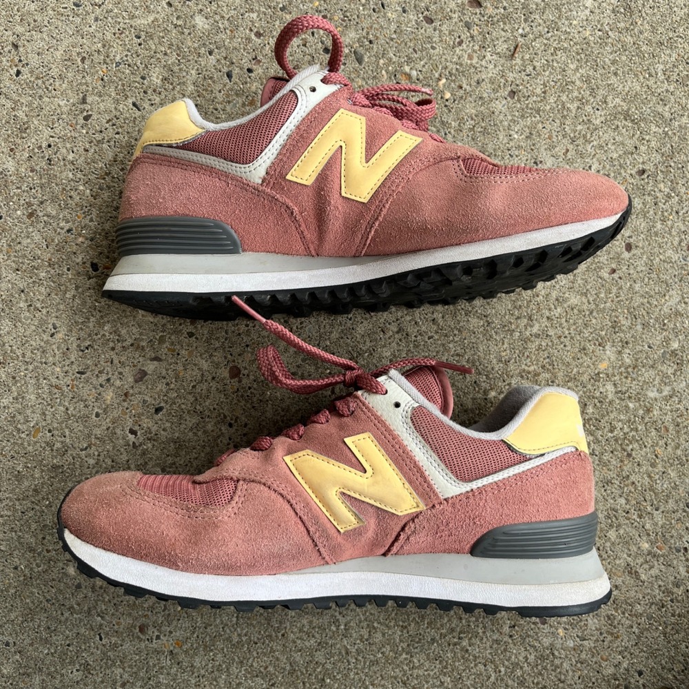 New Balance 574 Rose Yellow Suede Mesh Sneakers WL574HD2 Womens 10 Low Top Shoes - Picture 3 of 9
